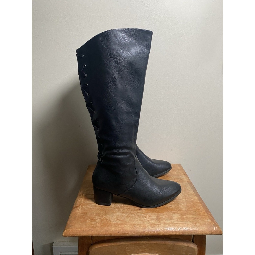 Women's Black Victorian Faux Leather Almond Toe Lace Up Sz 8.5